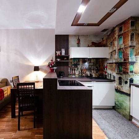 Apartament Moderna Francuska Park Katowice Bagian luar foto